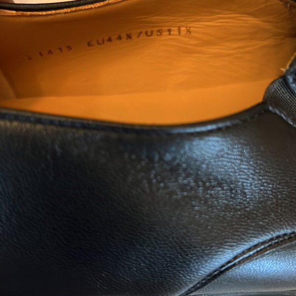 Magnanni Men's Fabricio Leather Slip-Ons - Picture 8 of 10